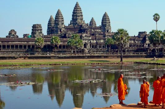 Экскурсия в храмовый комплекс Ангкор Ват: почувствуй себя королем Камбоджи!